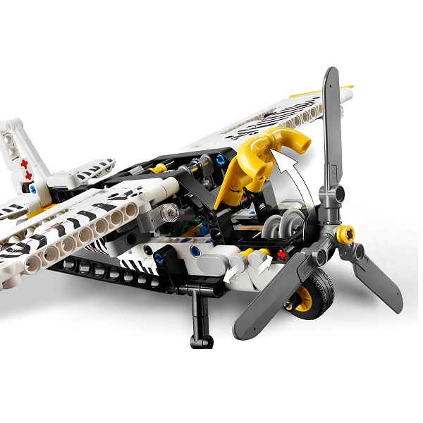 Конструктор LEGO Technic 42198 Самолет повышенной проходимости 4